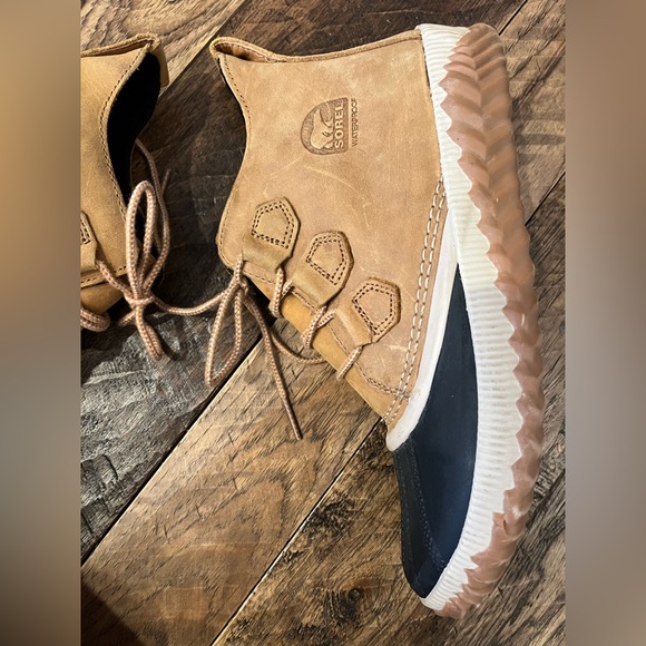 SOREL Out 'N About Womens Tan Boots - Picture 3 of 12